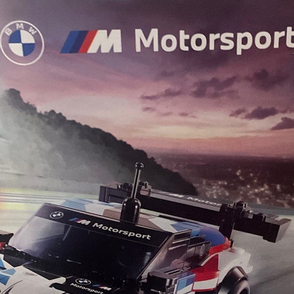 LEGO Speed Champions BMW Motorsport Set - Black, Blue, White - Picture 4 of 4